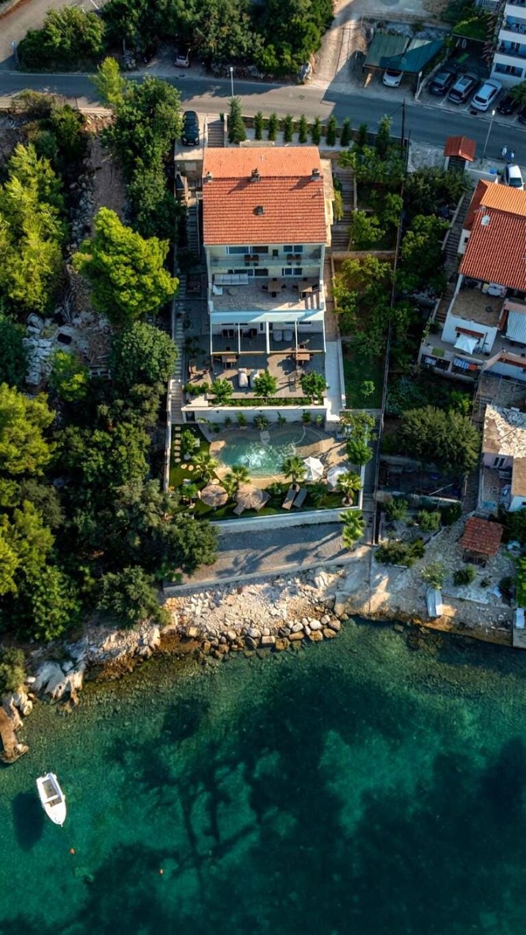 Property building, Bird's eye view