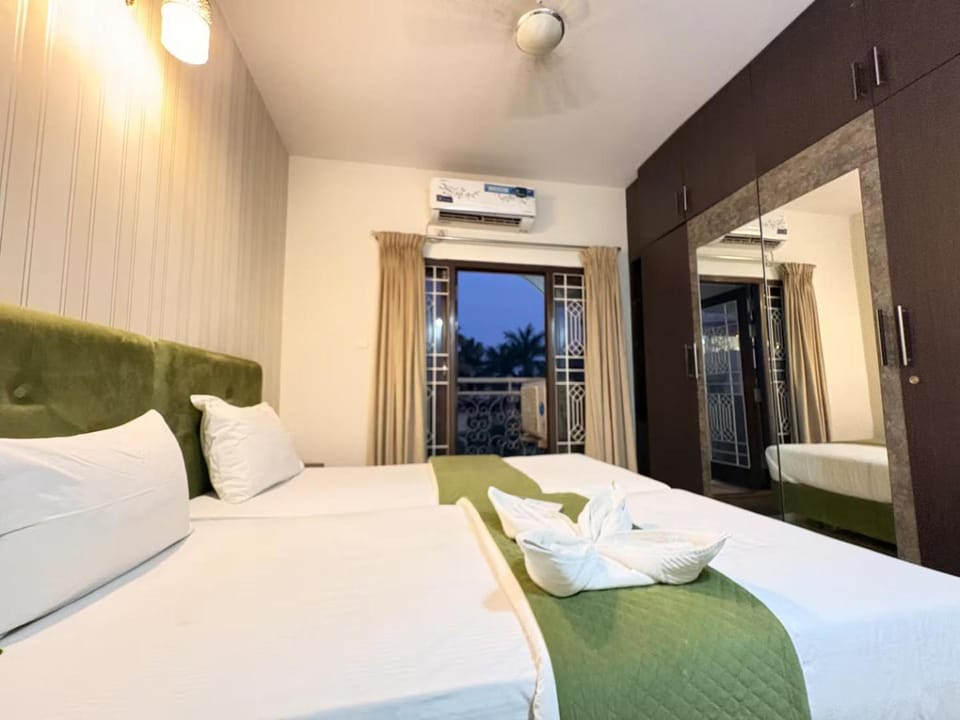 LUXURY 2BHK SERVICE APARTMENTS at Benson Town Apartment in Bengaluru