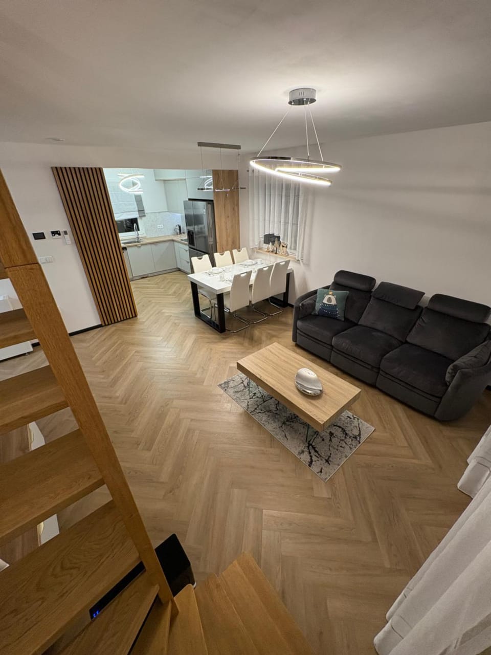 Living room, Seating area, Dining area