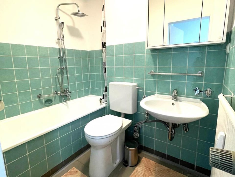 Toilet, Bathroom, Bath