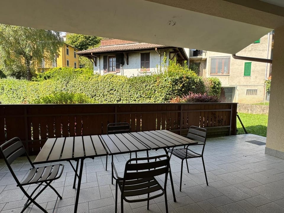 Garden, Balcony/Terrace