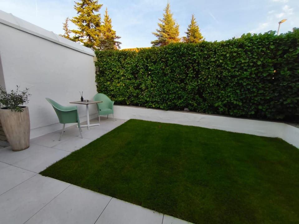 Patio, Garden, Garden, Balcony/Terrace, Garden view