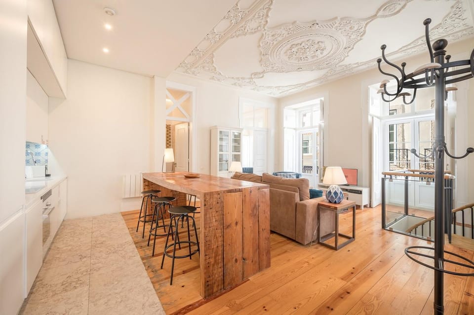Classy Duplex in Historic Lisbon Apartment in Lisbon