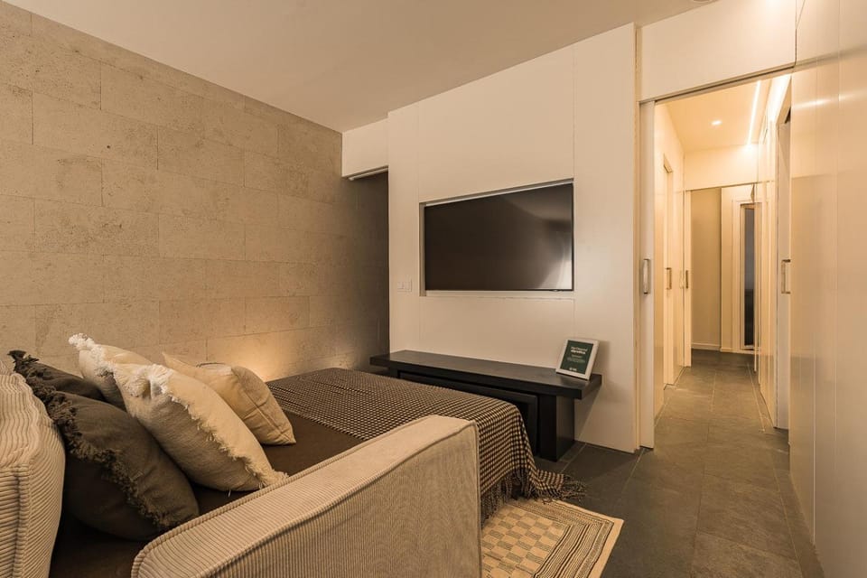 Communal lounge/ TV room, Living room