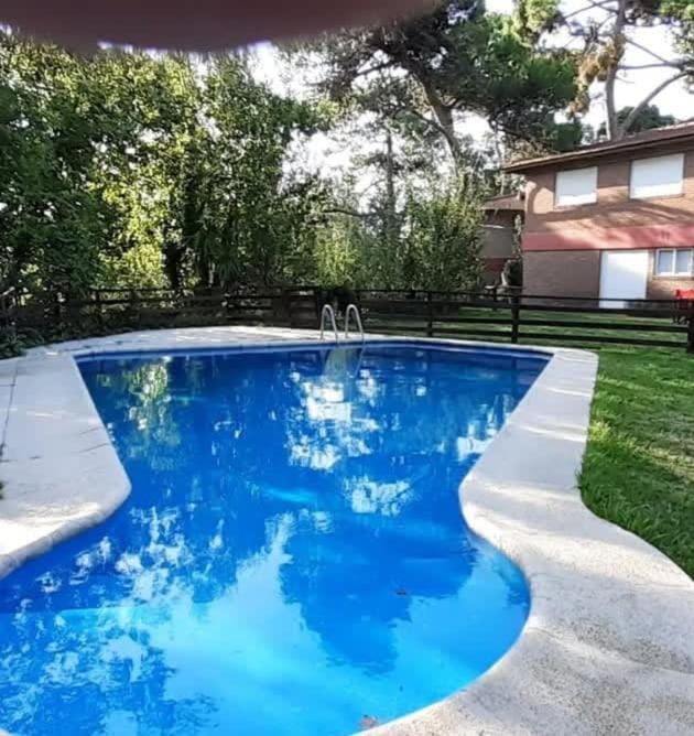 Duplex N 22 prop Directo en Complejo, con cochera solo en Marzo y Abril Apartment in Villa Gesell