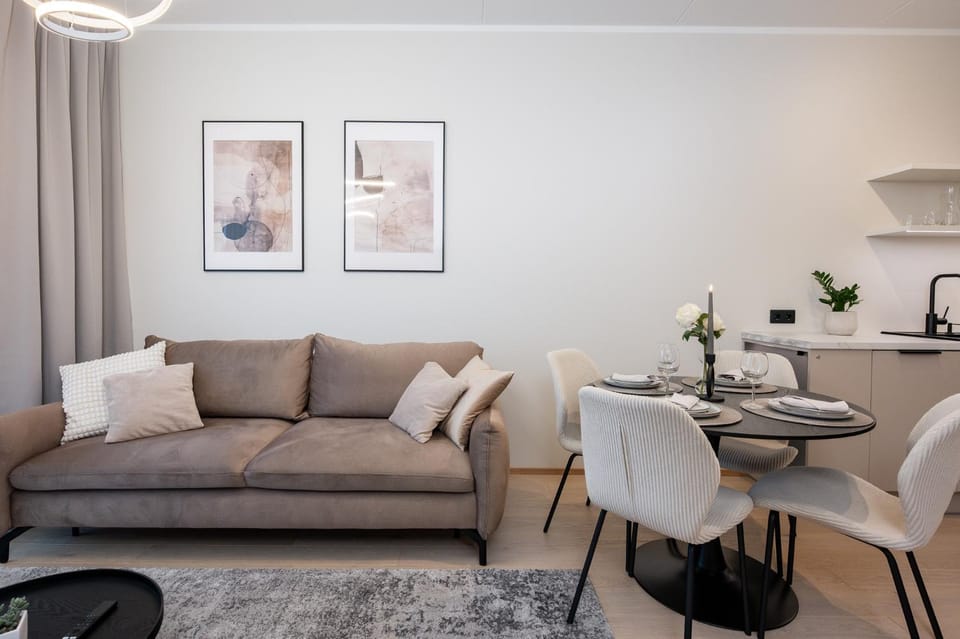 Living room, Dining area