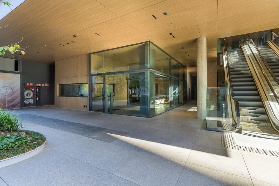 Bordaza - Carlos Gomes Square Apartment in Porto Alegre