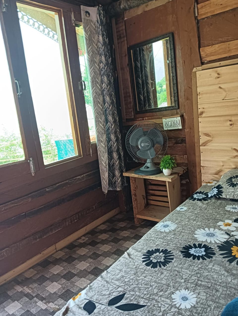 Hill View Cottage Nature lodge in Uttarakhand