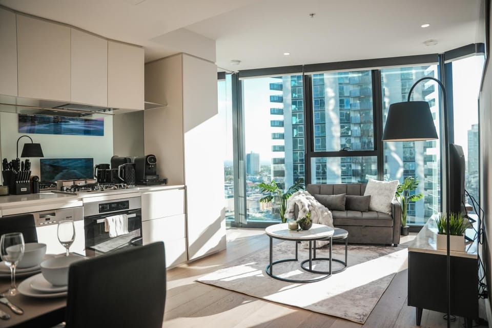 Kitchen or kitchenette, Living room, Dining area