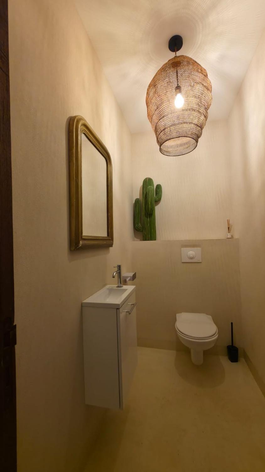 Toilet