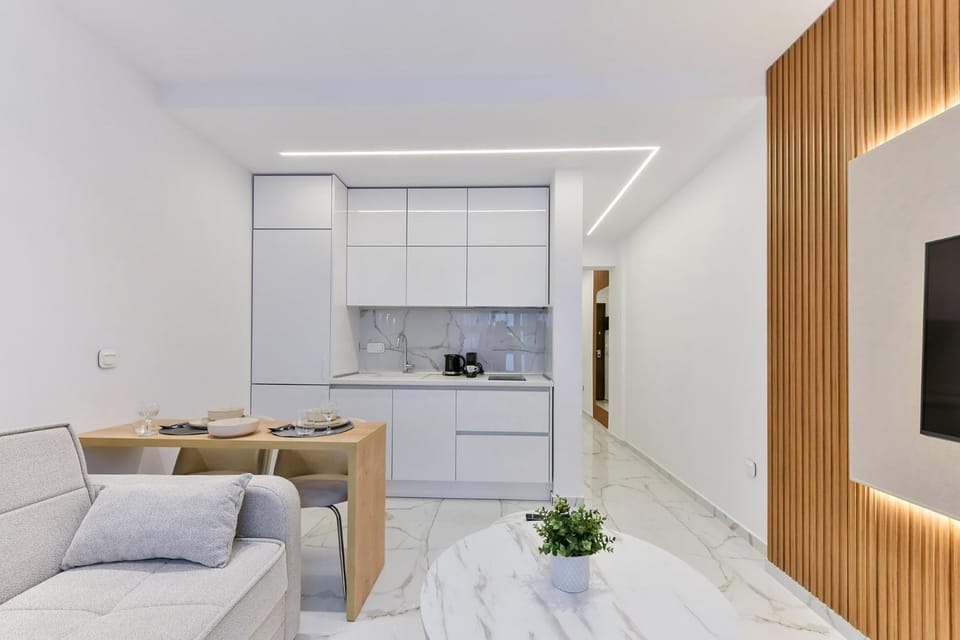 Kitchen or kitchenette, Living room