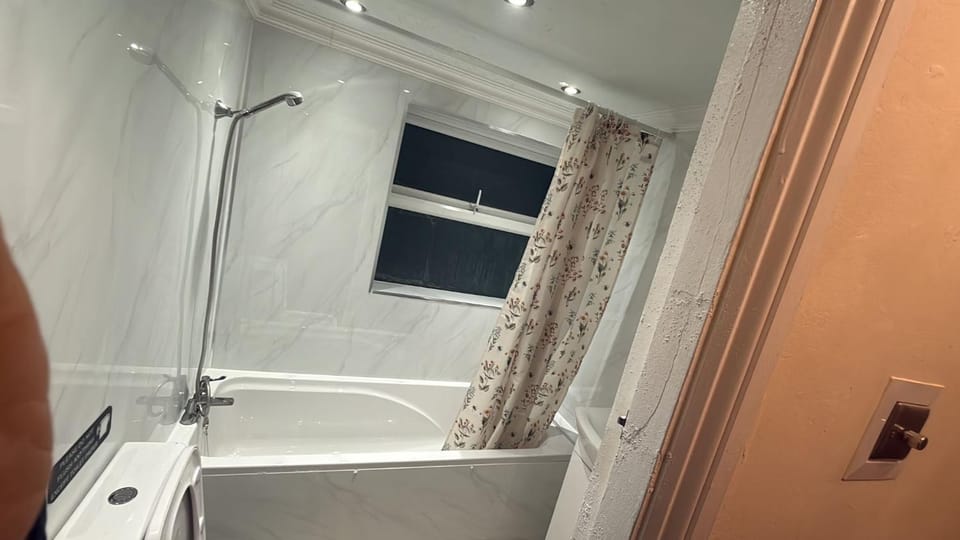 Bathroom, Bath