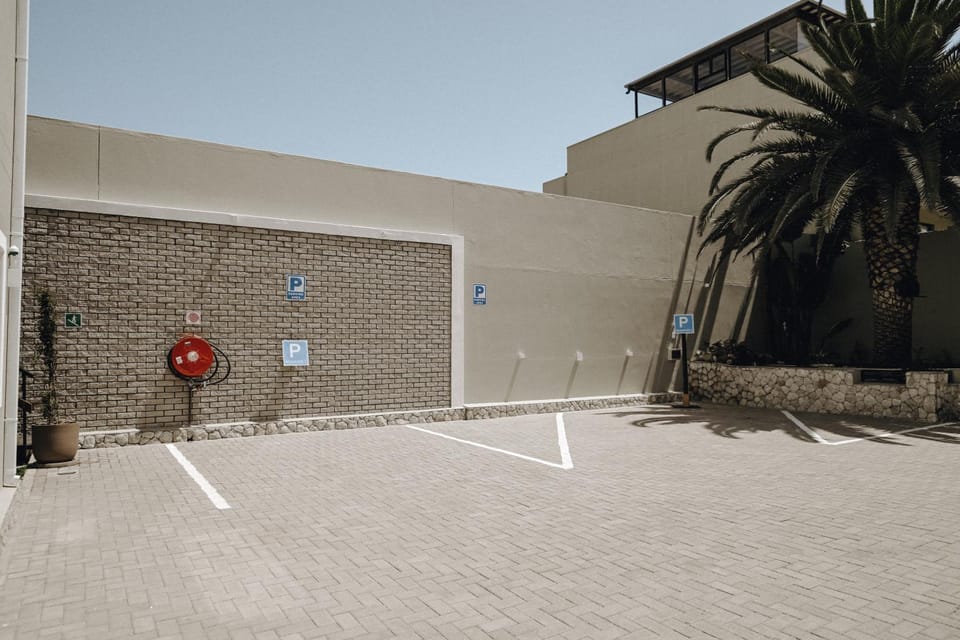 Day, Parking