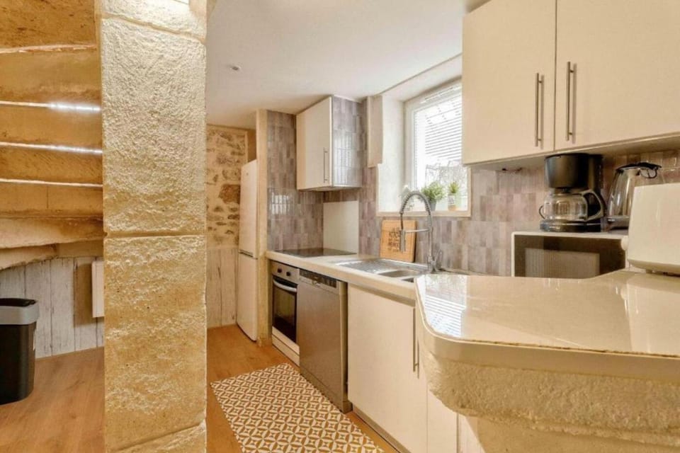 Kitchen or kitchenette, dishwasher, pet friendly, stove