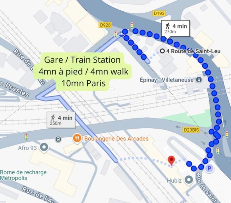 Neighbourhood, Text overlay