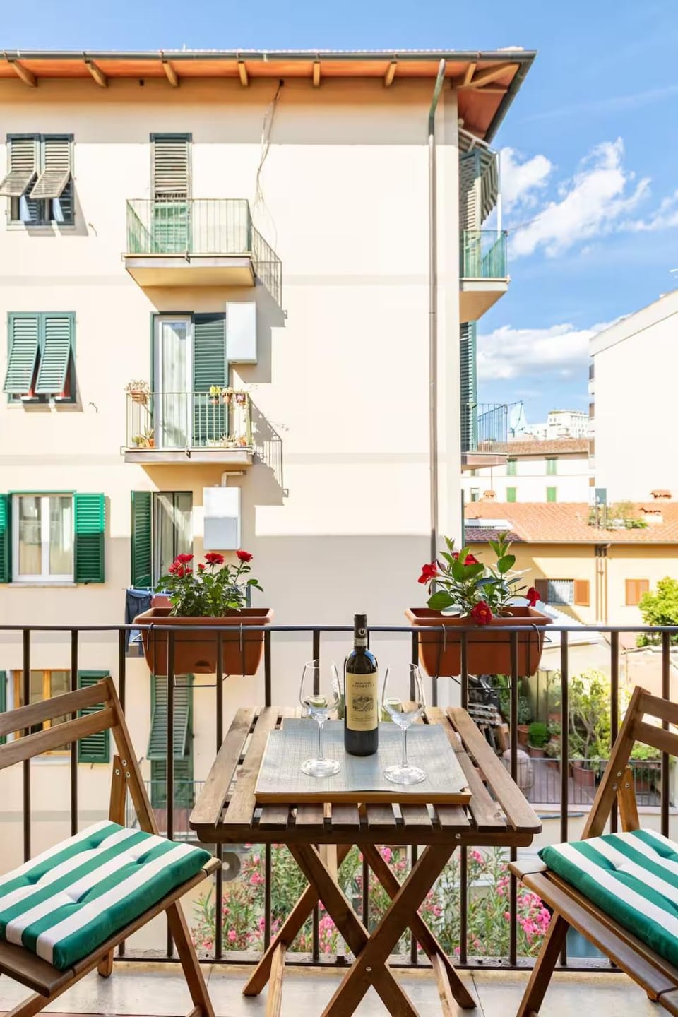Day, View (from property/room), Balcony/Terrace, Dining area