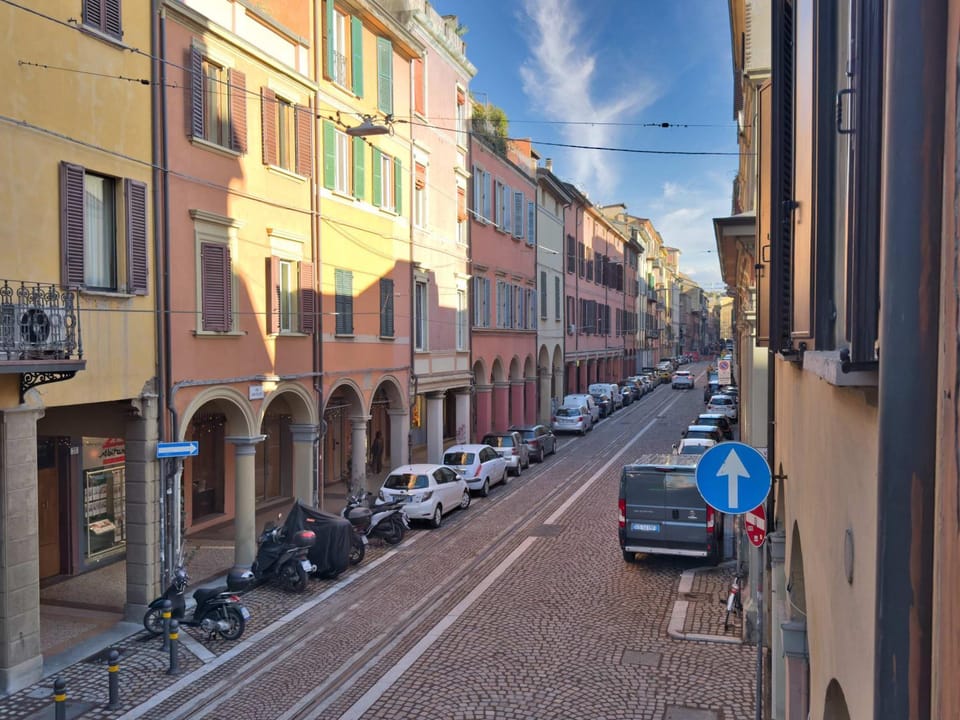 Homeby, Cinisca Suite Blue Inn in Bologna