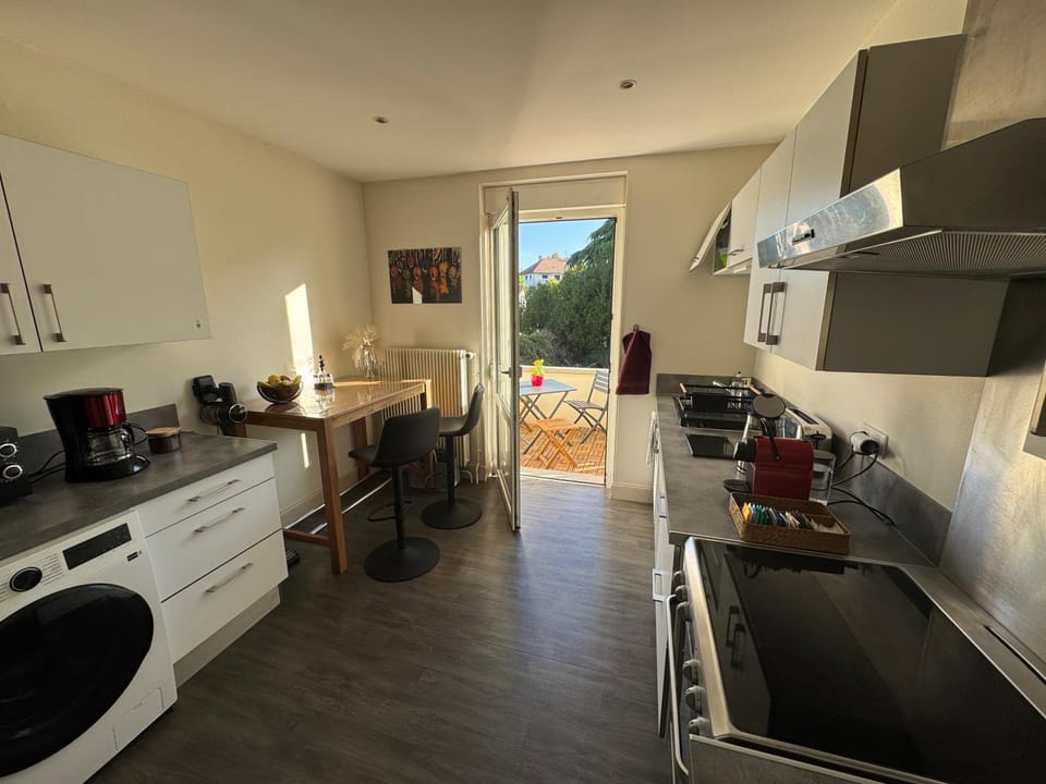 Appartement 77m2 2 chambres Parking prive WiFi Pro Haguenau Apartment in Haguenau