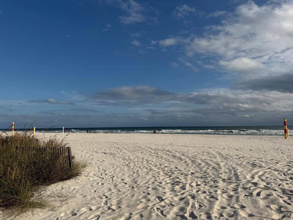 Latitude 107 2 bedroom walk to beach Apartment hotel in Orange Beach