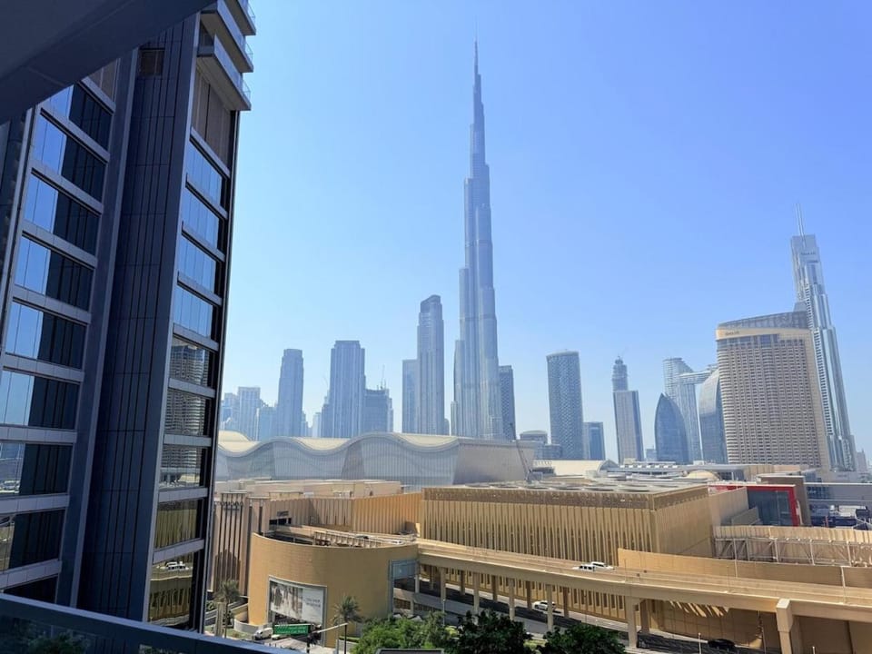 Center to Burj Khalifa I Brand New I High End Apartment in Dubai
