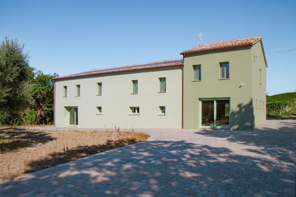 Property building, Day