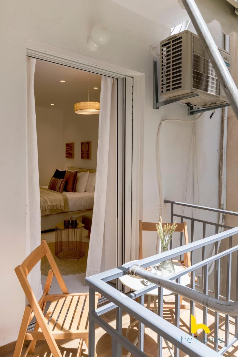 Cozy Urban Nest - Central & Near Moma Apartment in Athens