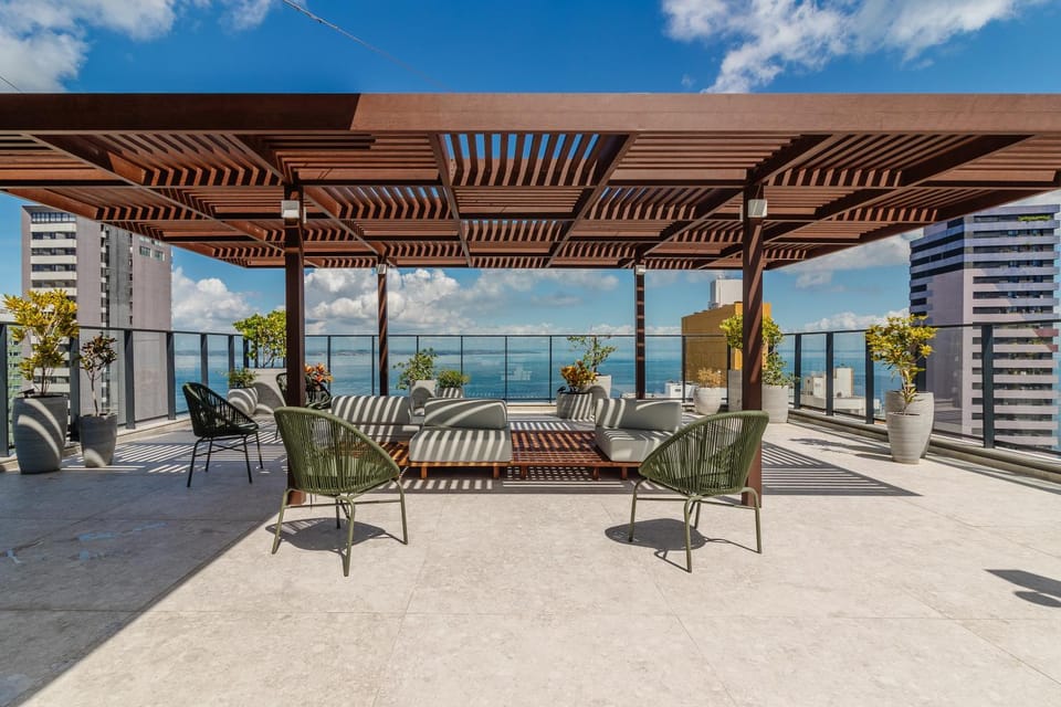 Solarium, View (from property/room), Balcony/Terrace, Pool view, Sea view, Swimming pool, sunbed
