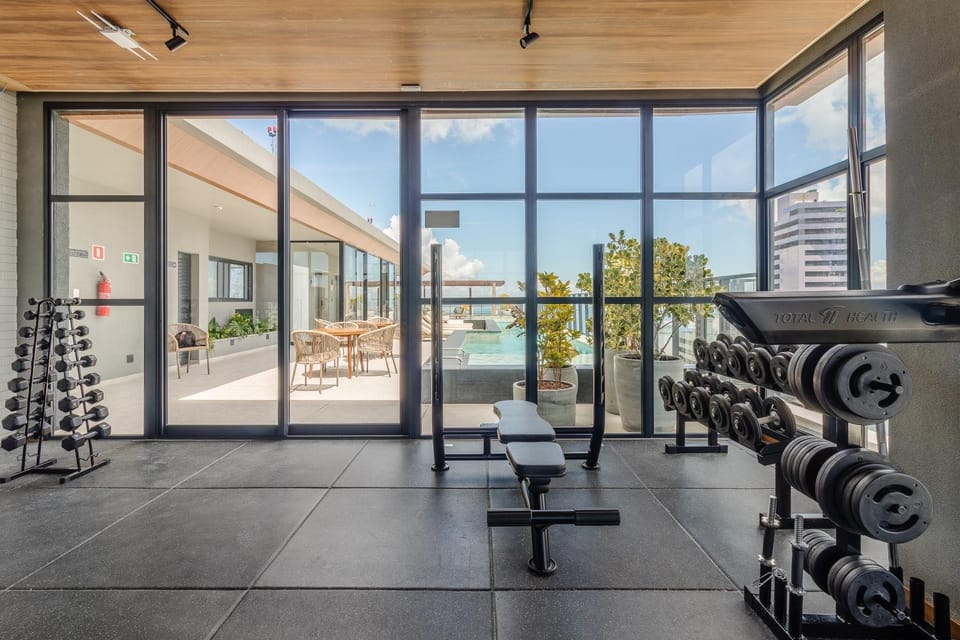 Balcony/Terrace, Fitness centre/facilities, Pool view, Swimming pool