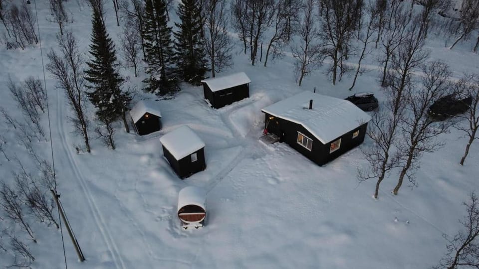 Property building, Day, Winter