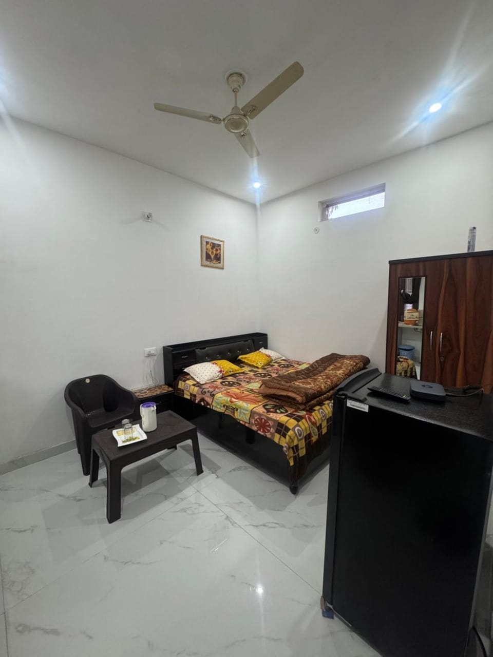 Photo of the whole room