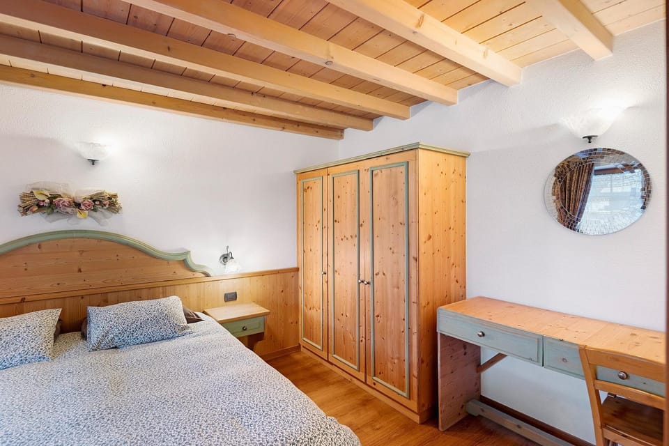 Property building, Living room, Bedroom