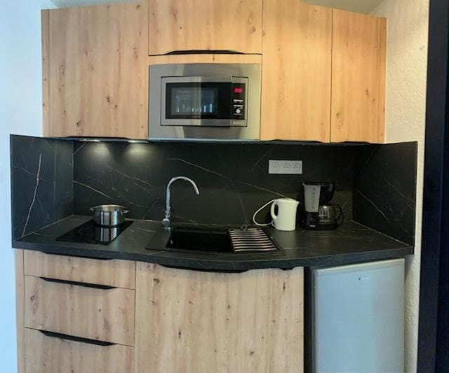 378 VILLA 4 pers Héliovillage Villa in Agde