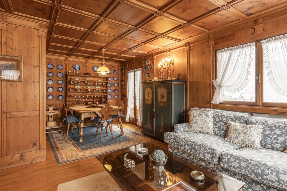 Communal lounge/ TV room, Living room