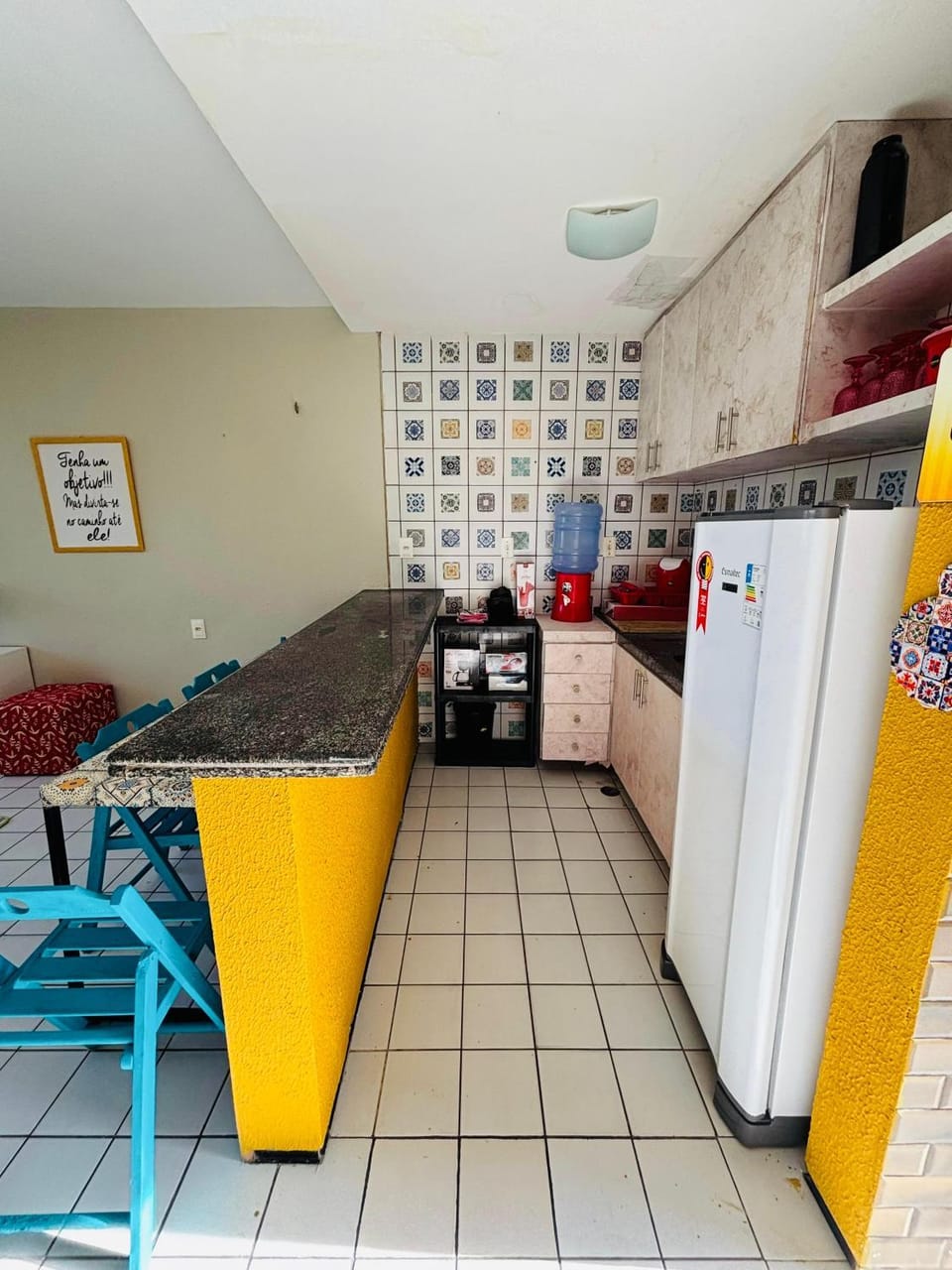 Kitchen or kitchenette, Dining area, stove
