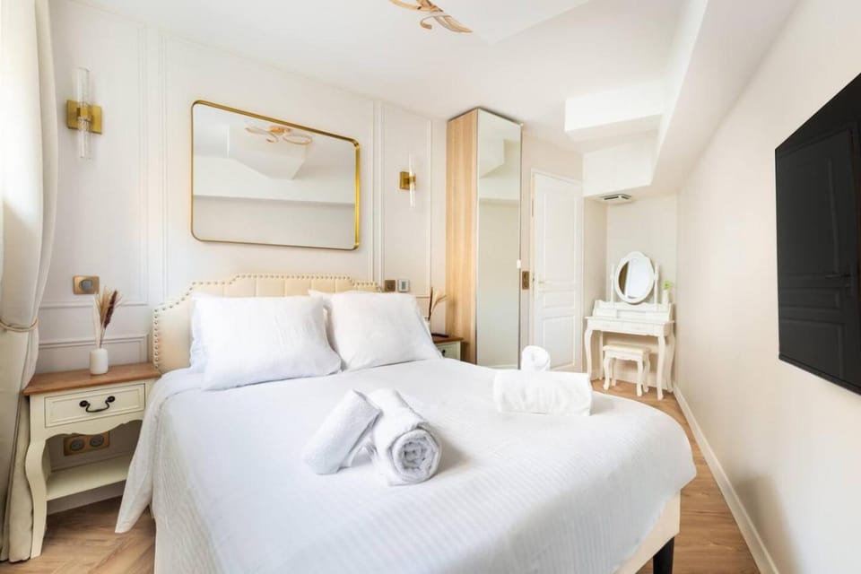 Sublime 3 chambres a Montmartre avec Clim et Jacuzzi Apartment in Paris