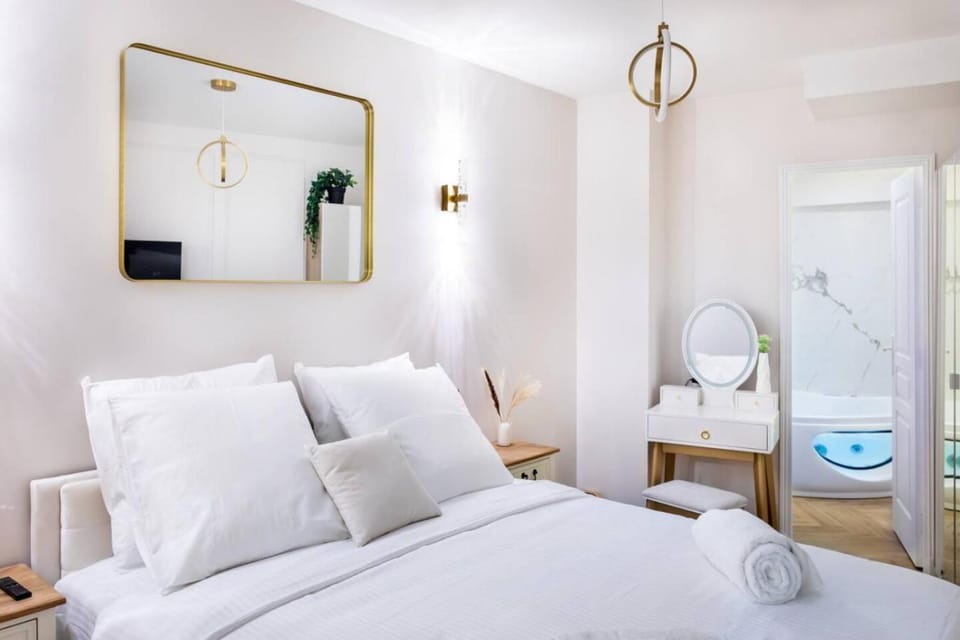 Sublime 3 chambres a Montmartre avec Clim et Jacuzzi Apartment in Paris