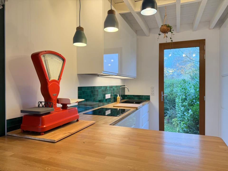 Kitchen or kitchenette, stove