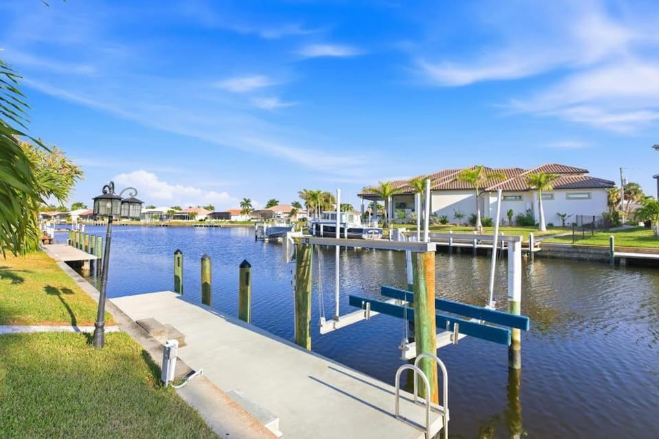 Tailwinds and Tides House in Charlotte Park