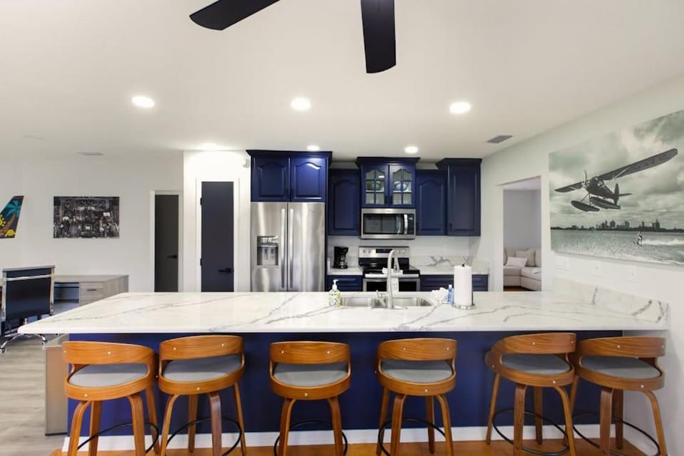Tailwinds and Tides House in Charlotte Park