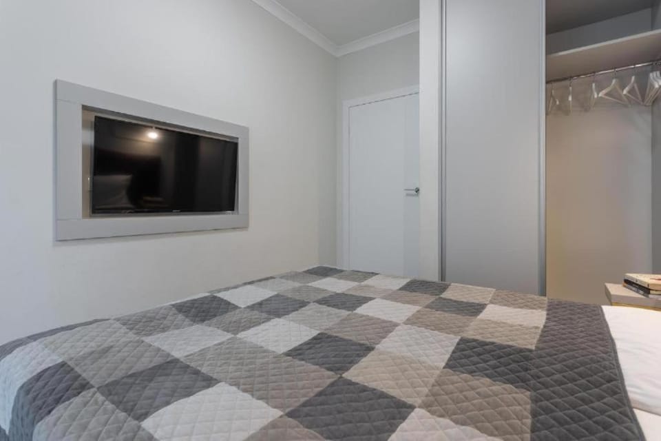 Bed, Bedroom, wardrobe