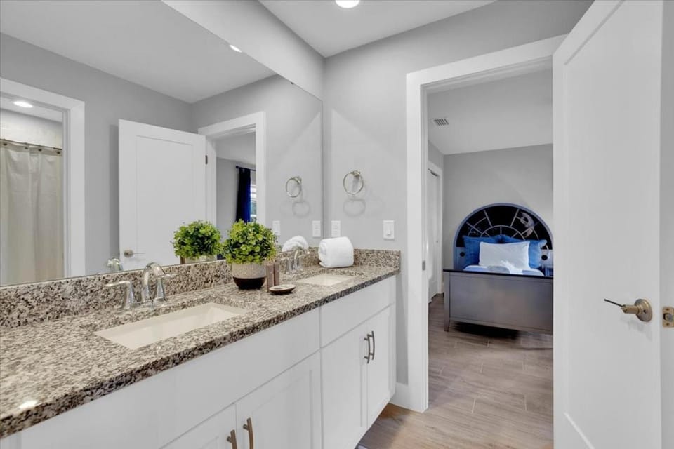 Charming 4 Bdr Villa near Disney House in Kissimmee