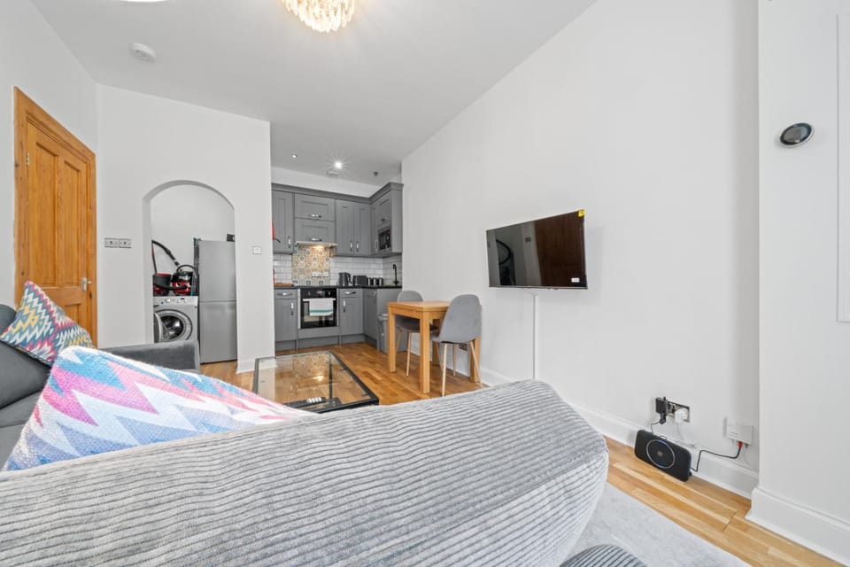 Communal lounge/ TV room, Living room