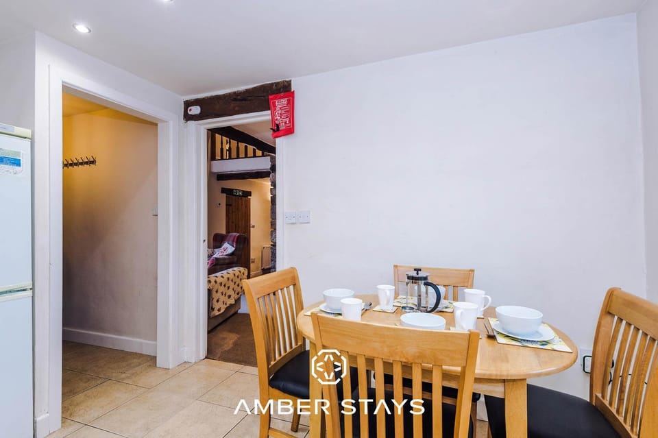 Sunny Side Barn in Cracoe North Yorkshire by Amber Stays Perfect for Big Groups and Leisure Stays, Sleep 8 and Parking House in Craven District
