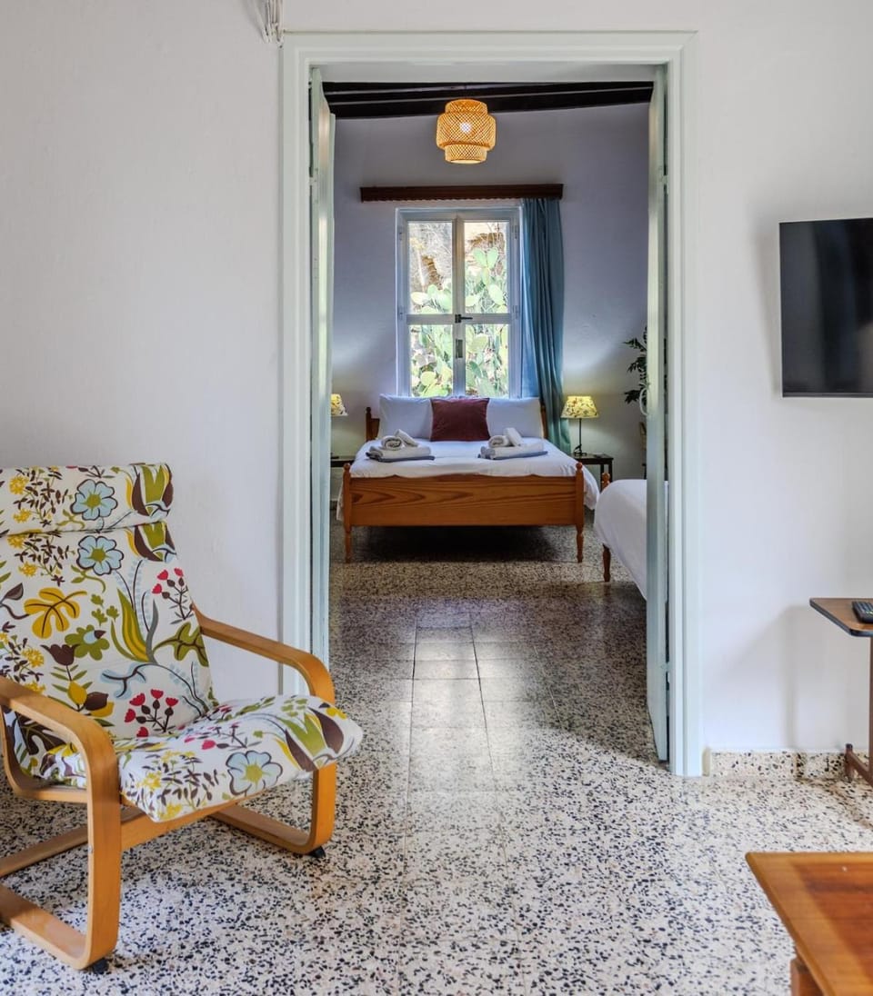 estéa - Eleni's Olive Tree House Apartment in Paphos
