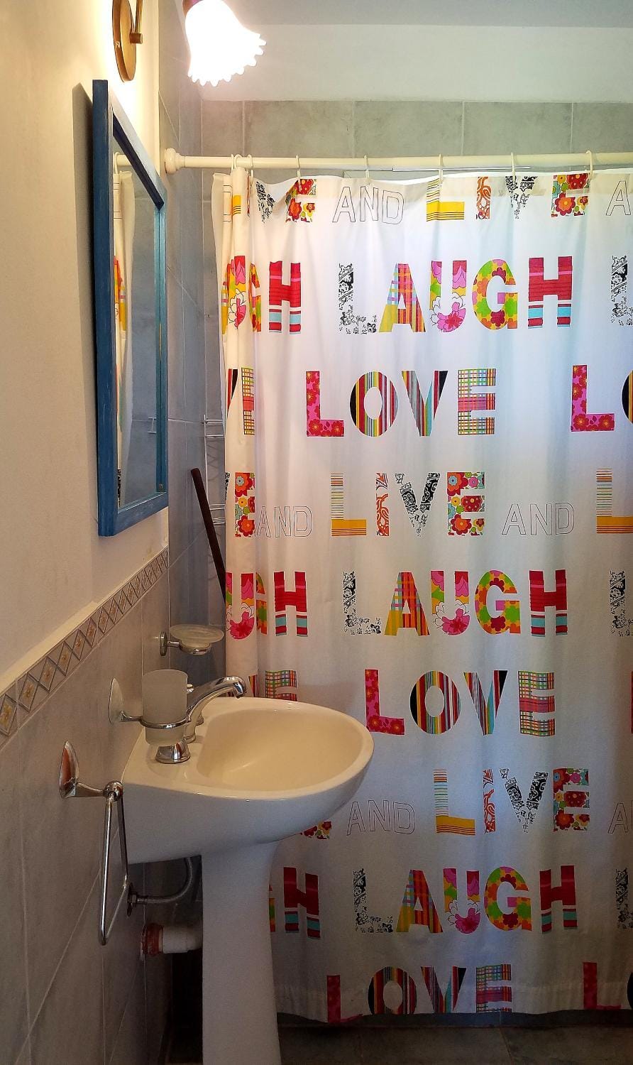 Bathroom, Decorative detail