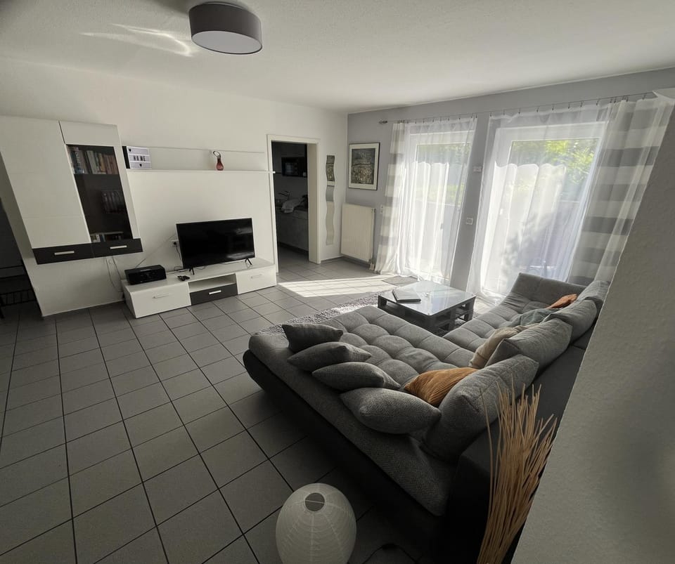 TV and multimedia, Seating area