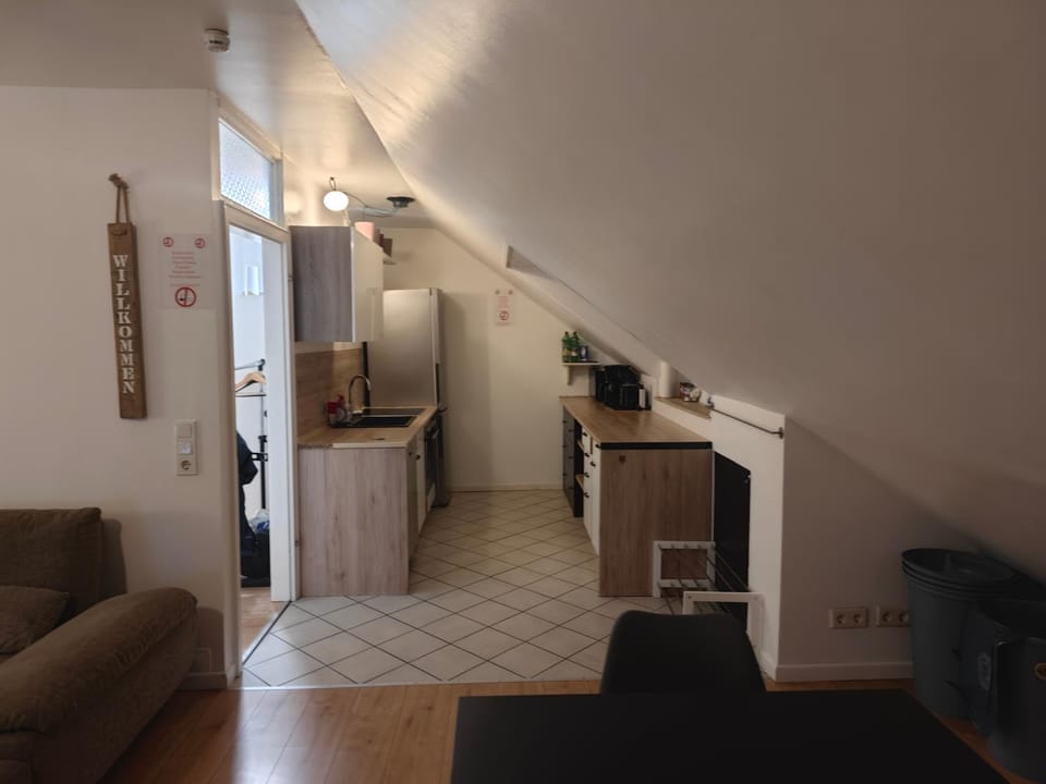 Kitchen or kitchenette, oven, stove