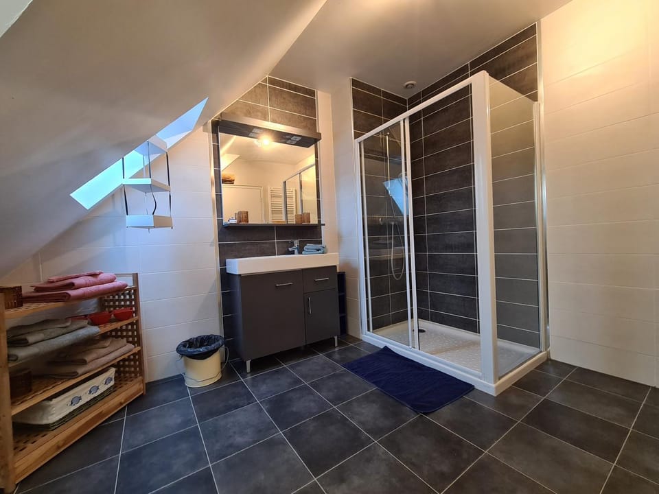 Shower, Bathroom