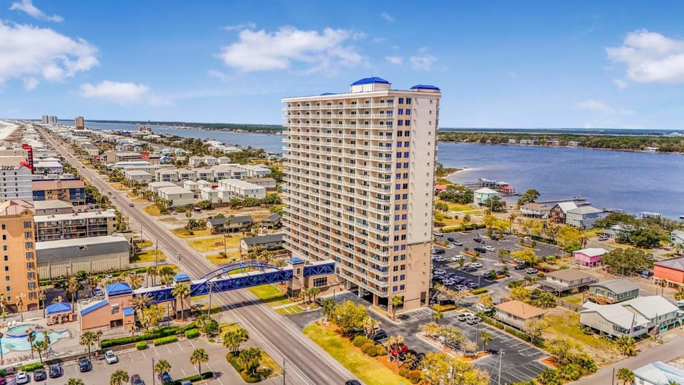 Crystal Tower 906 by Vacation Homes Collection Apartment in West Beach