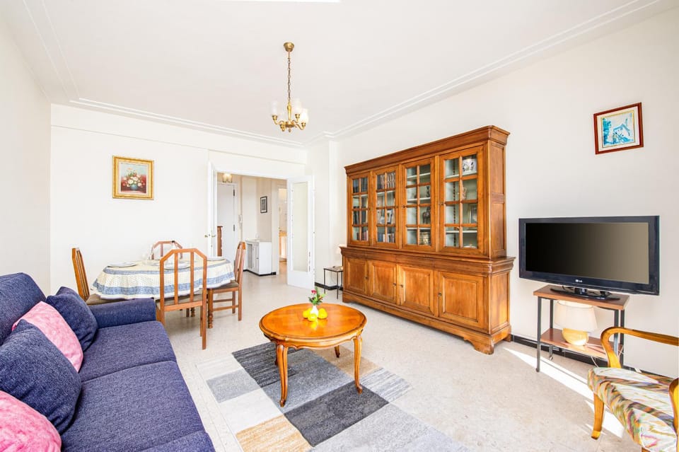 Joli appartement à Menton centre - vue mer Apartment in Menton